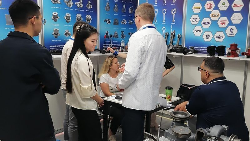 V汽车电瓶：揭秘批发报价背后的秘密